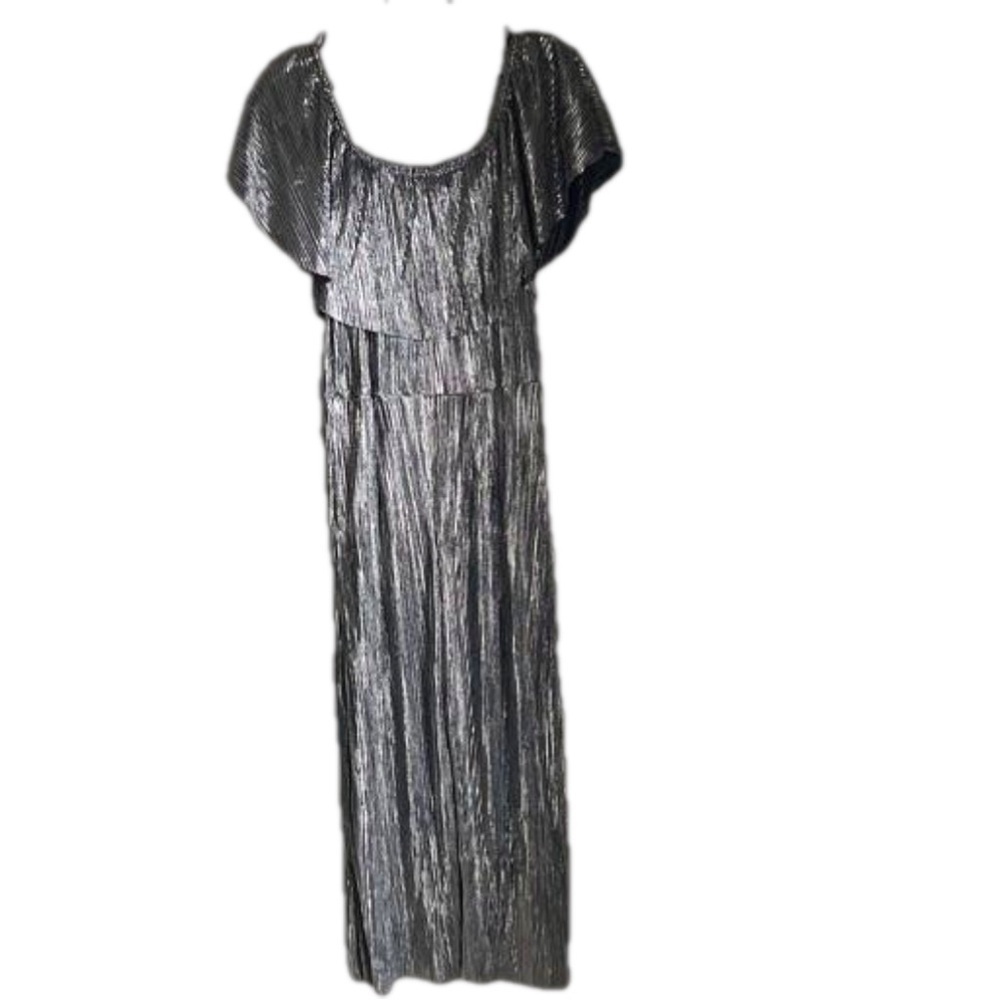 Metalic Silver Pleated Ruffle Jumpsuit - Picture 6 of 8